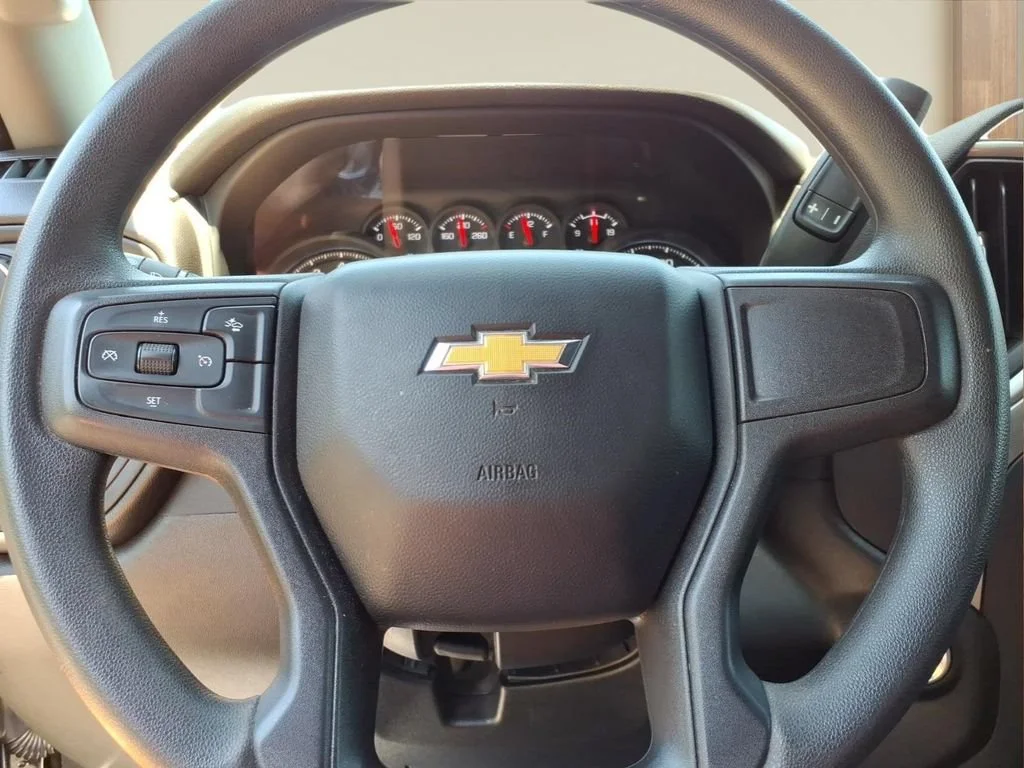 Certified Used 2025 Black Chevrolet Custom image 13