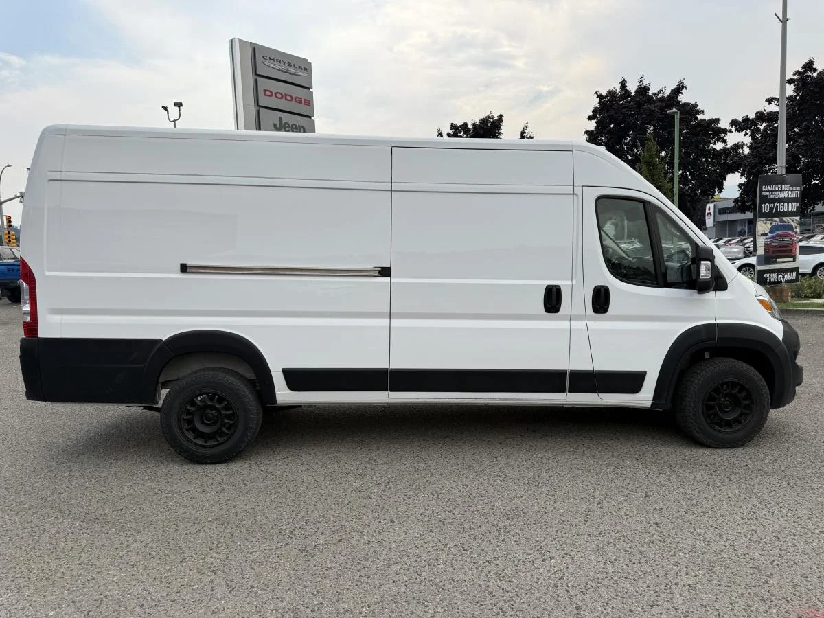 Used 2024 White RAM Tradesman image 10