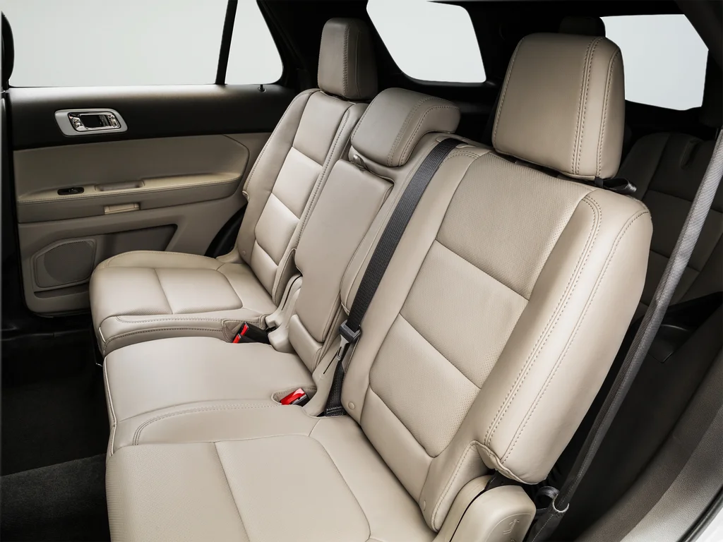 Used 2015 White Ford Limited image 17