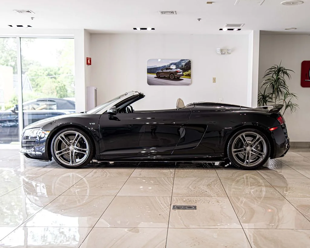 Used 2012 Blue Audi 5.2 image 7