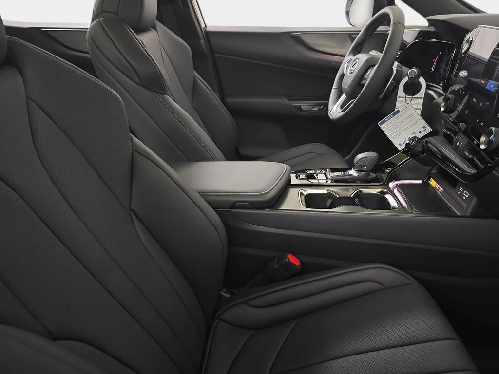 New 2026 Ultra White Lexus 350 F SPORT Handling image 9