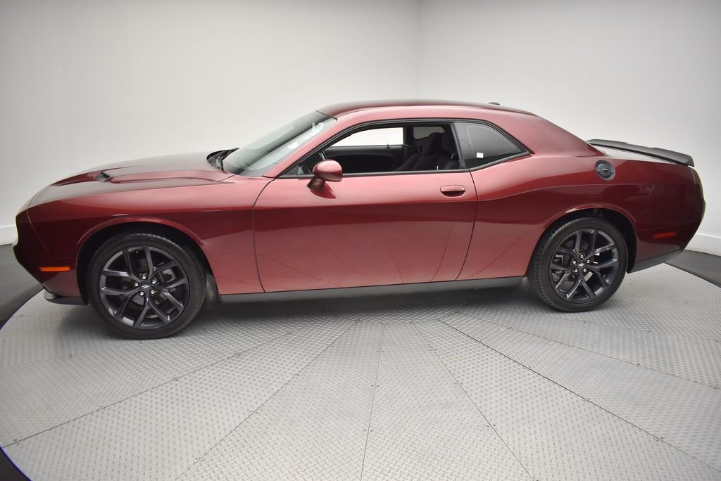 Used 2021 Red Dodge SXT image 8