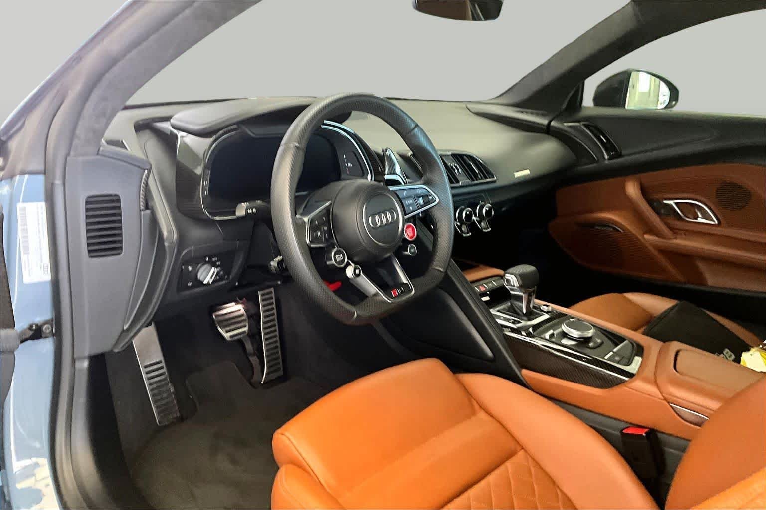 Used 2020 Kemora Gray Metallic Audi V10 performance image 15
