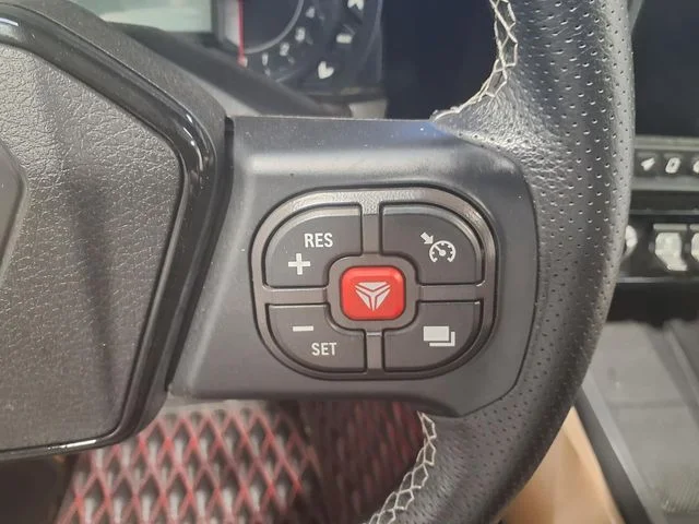 Used 2022  Polaris Limited image 10
