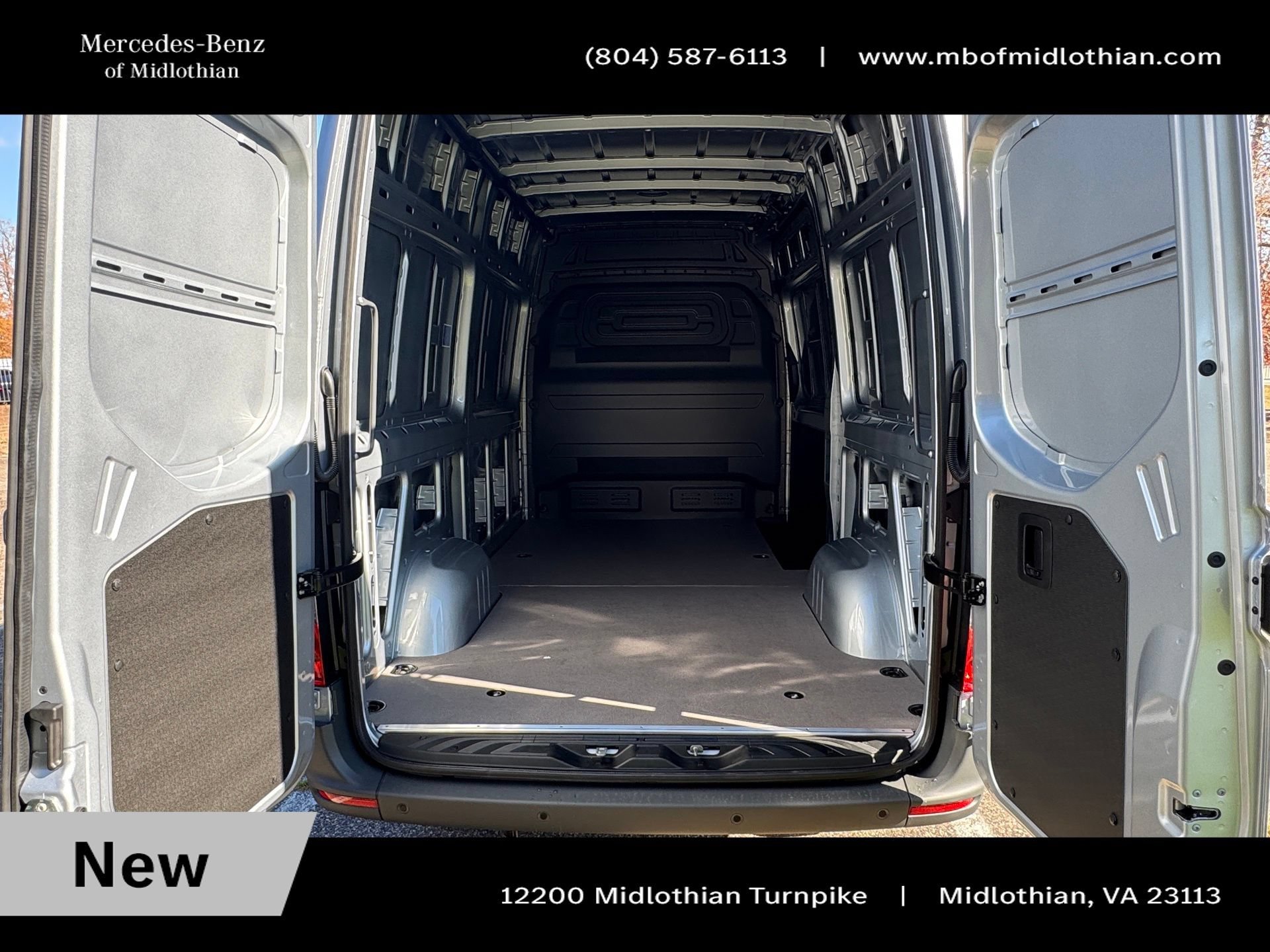 New 2026 High-tech silver metallic Mercedes-Benz Cargo 144 WB image 55