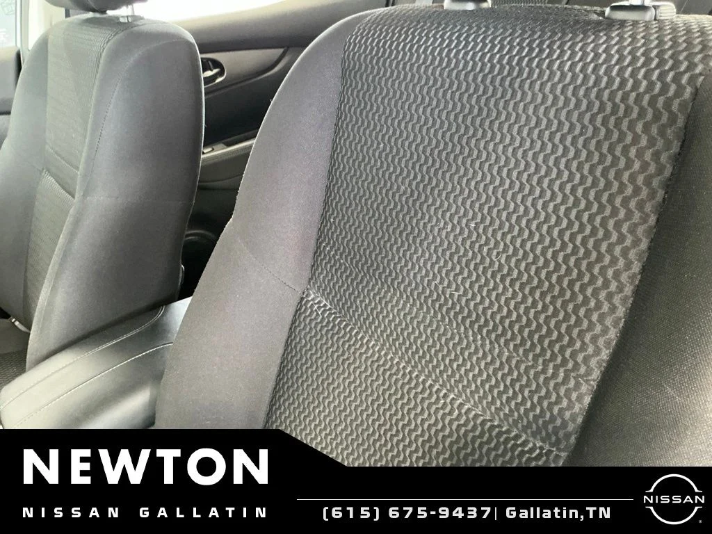 Used 2020 Brilliant Silver Metallic Nissan S image 9