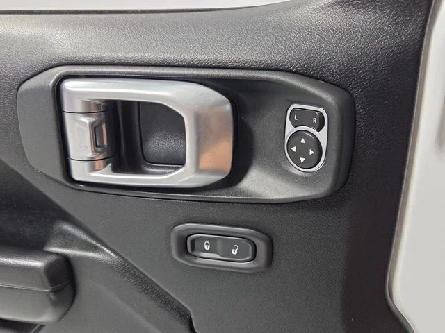 Used 2020 White Jeep Sport image 31