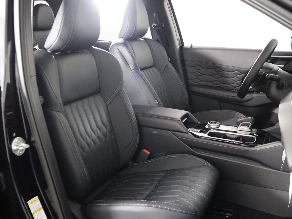 2025 Mitsubishi Outlander SEL - Photo 34