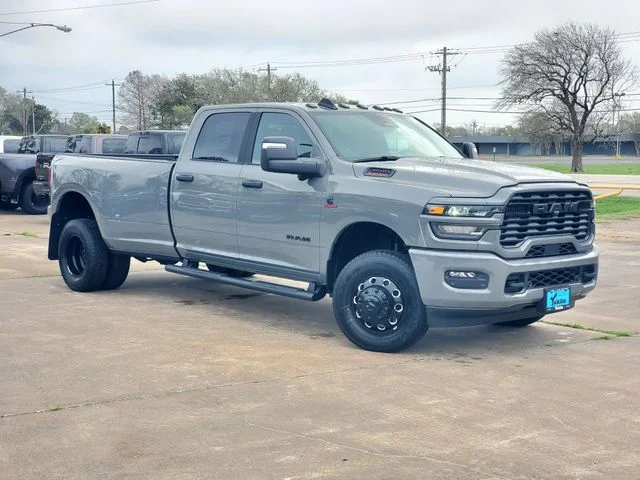 New 2026 Ceramic Gray Clear-Coat Exterior Paint RAM Big Horn image 32