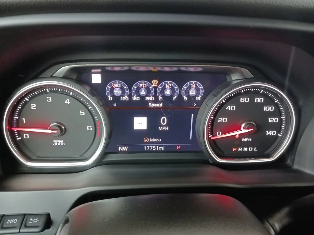 Used 2022 Silver Ice Metallic Chevrolet LTZ image 19