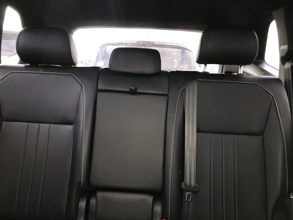 Used 2023 Black Volkswagen 2.0T SE R-Line Black image 22