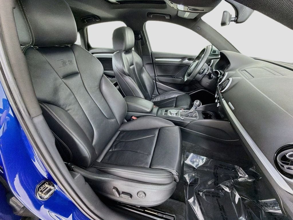 Used 2016 Sepang Blue Pearl Effect Audi 4dr Sedan quattro 2.0T Premium Plus image 28