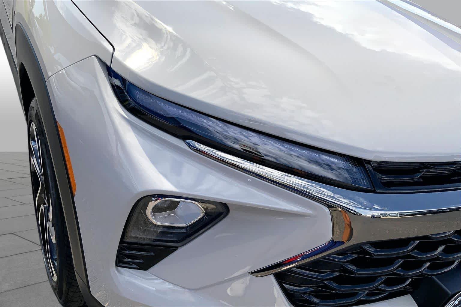 Certified Used 2026 White Sands Chevrolet RS image 28