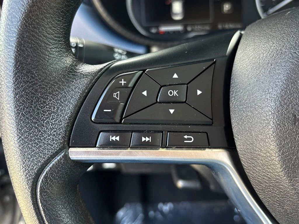 Used 2023 Gray Nissan 1.6 SV image 12