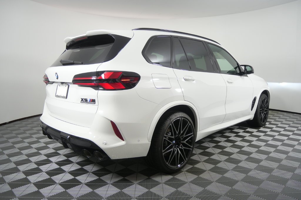 New 2026 Alpine White BMW Competition image 4