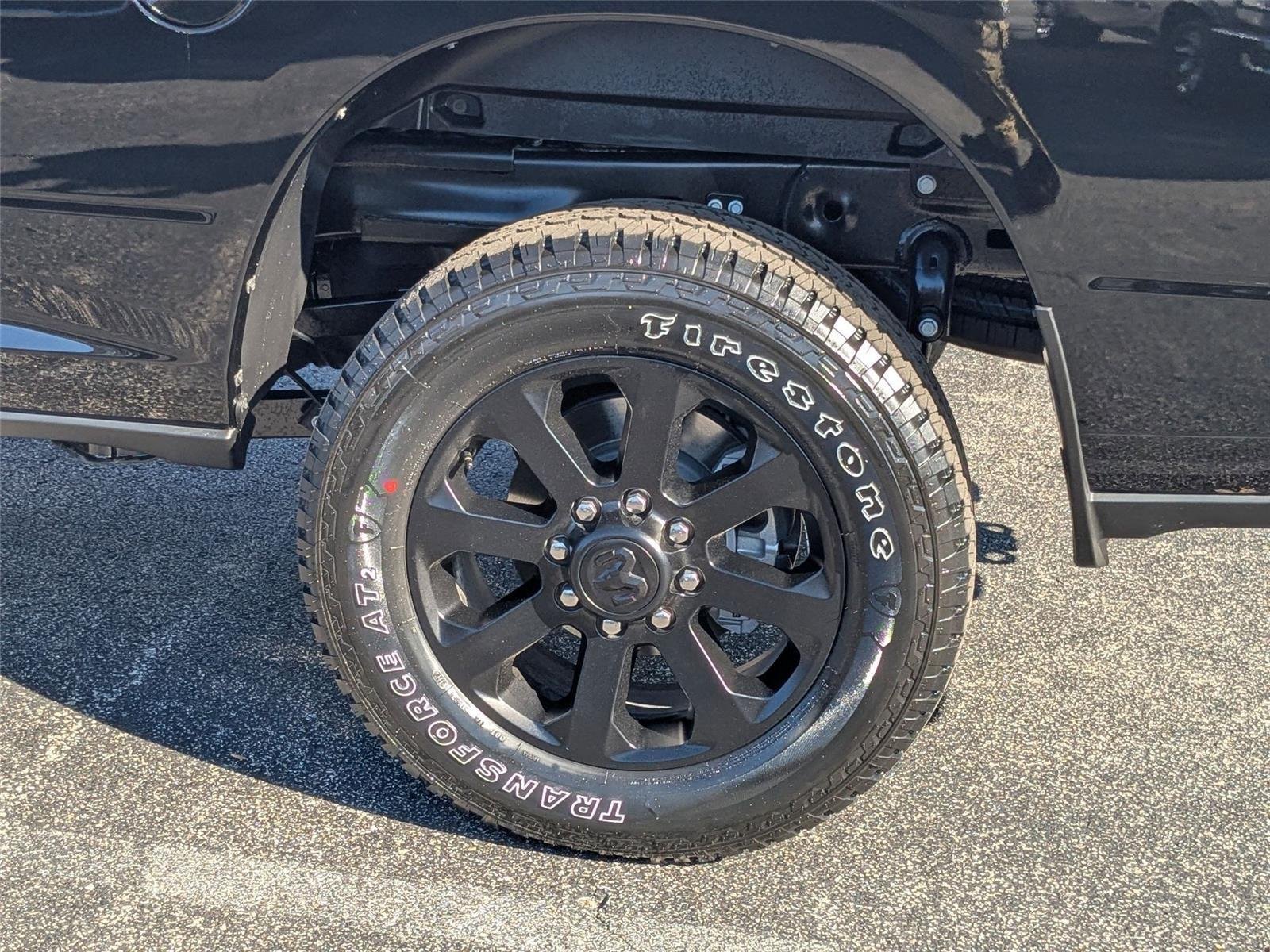 New 2026 Diamond Black Crystal Pearl-Coat Exterior Paint RAM Laramie image 9
