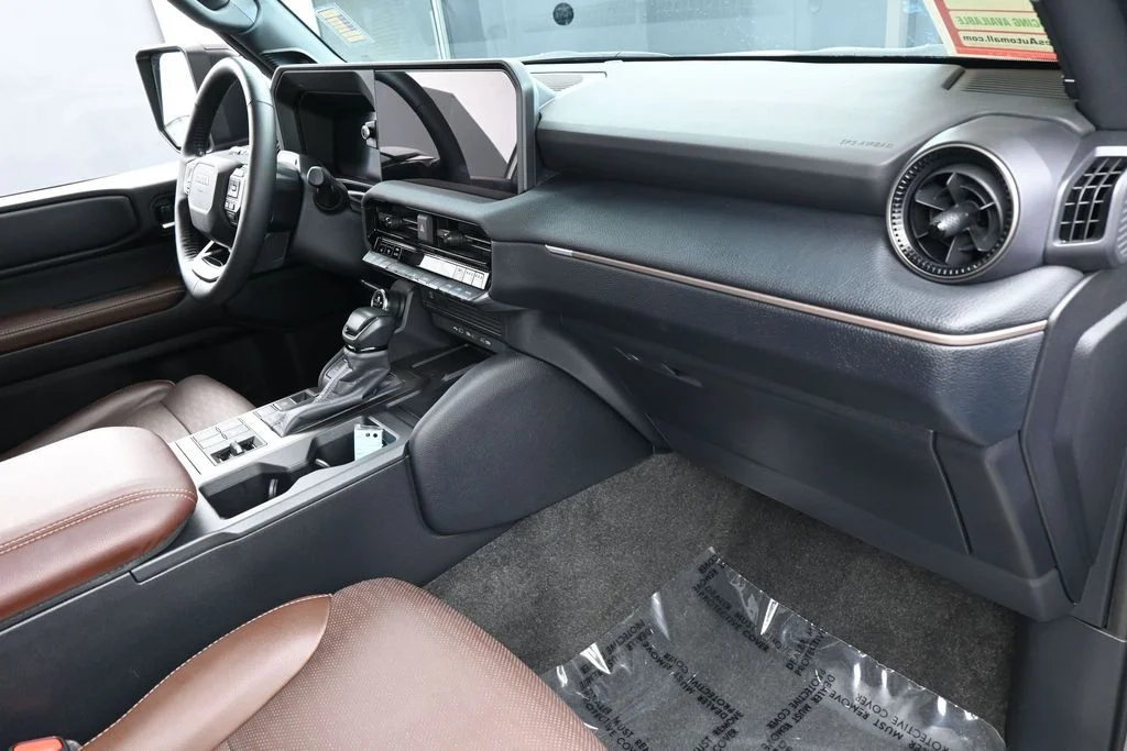 Used 2025 Meteor Toyota Base image 48