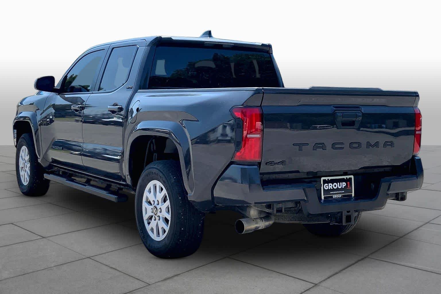 Used 2025 Underground Toyota SR5 image 11