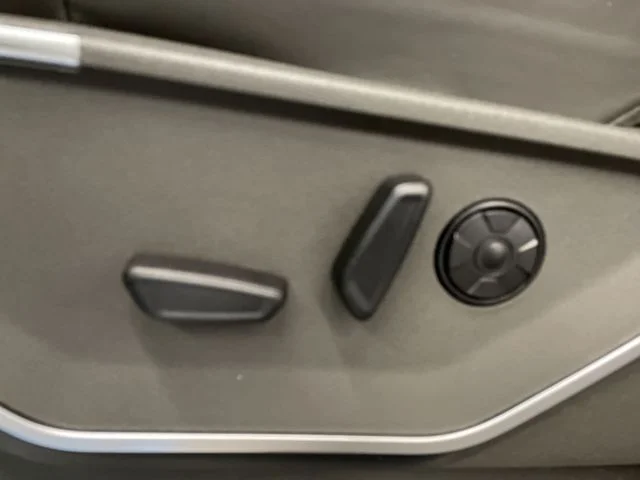 New 2026 Glacier Gray Metallic Tri-Coat Ford F-350® Platinum® image 12