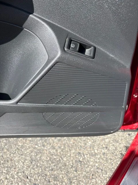 2022 Volkswagen Taos SEL - Photo 17