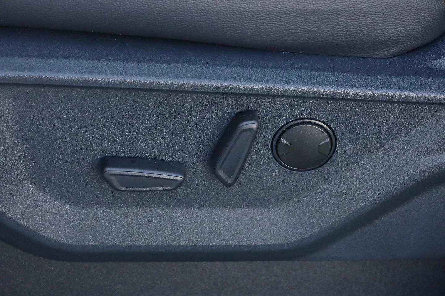 New 2026 Avalanche Ford F-250® Lariat® image 13