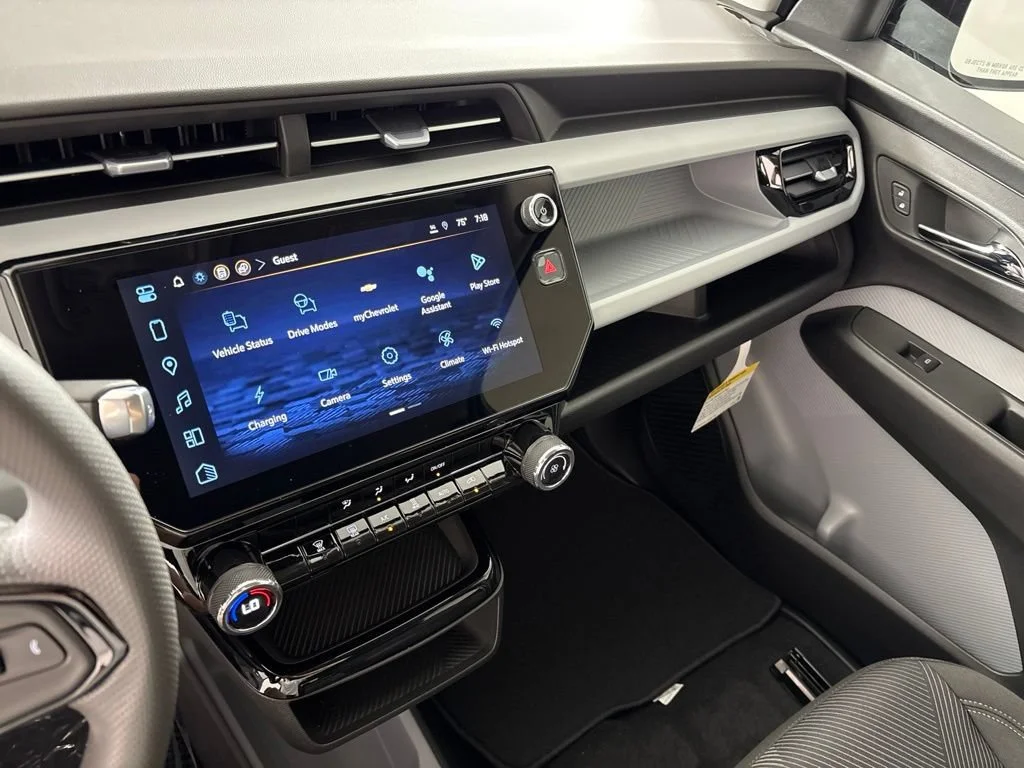 2027 Chevrolet Bolt LT - Photo 35