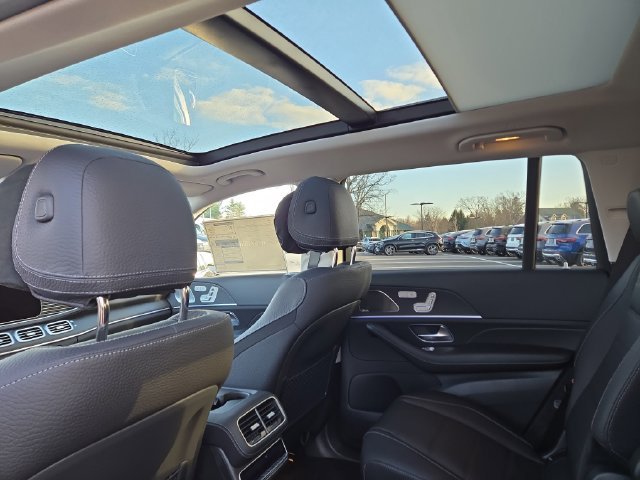 New 2026 Obsidian Black Metallic Mercedes-Benz GLS450 image 30