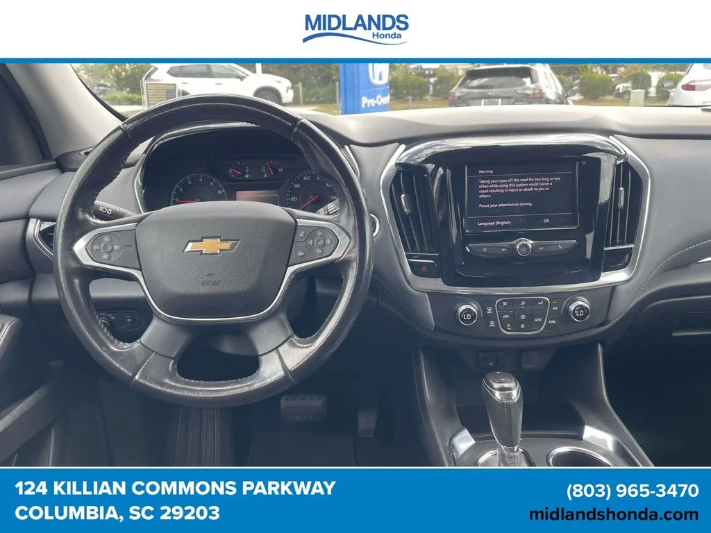 Used 2020 Pearl Chevrolet LT image 13