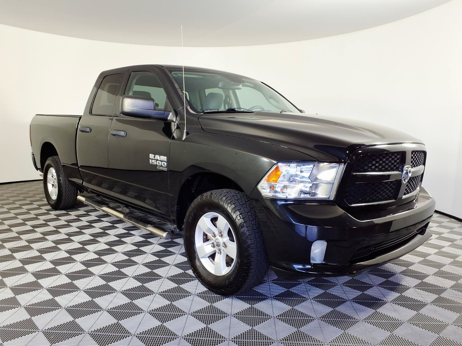 Certified Used 2019 Brilliant Black Crystal Pearlcoat Ram Express image 3