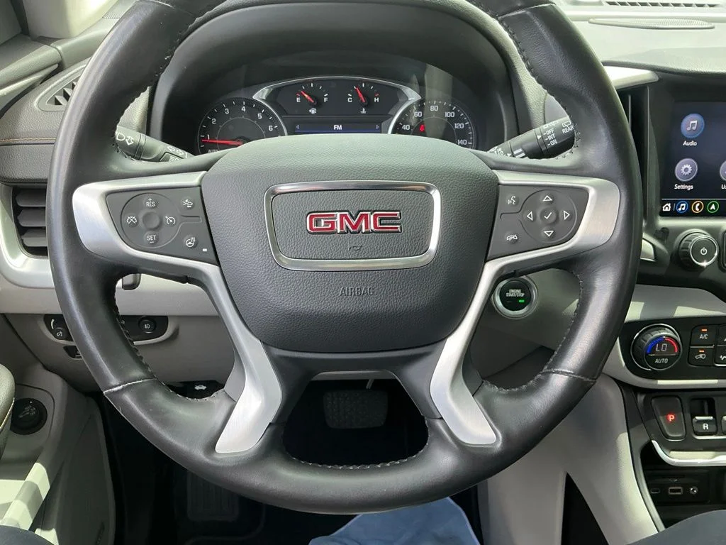 Used 2021 White GMC SLT image 43