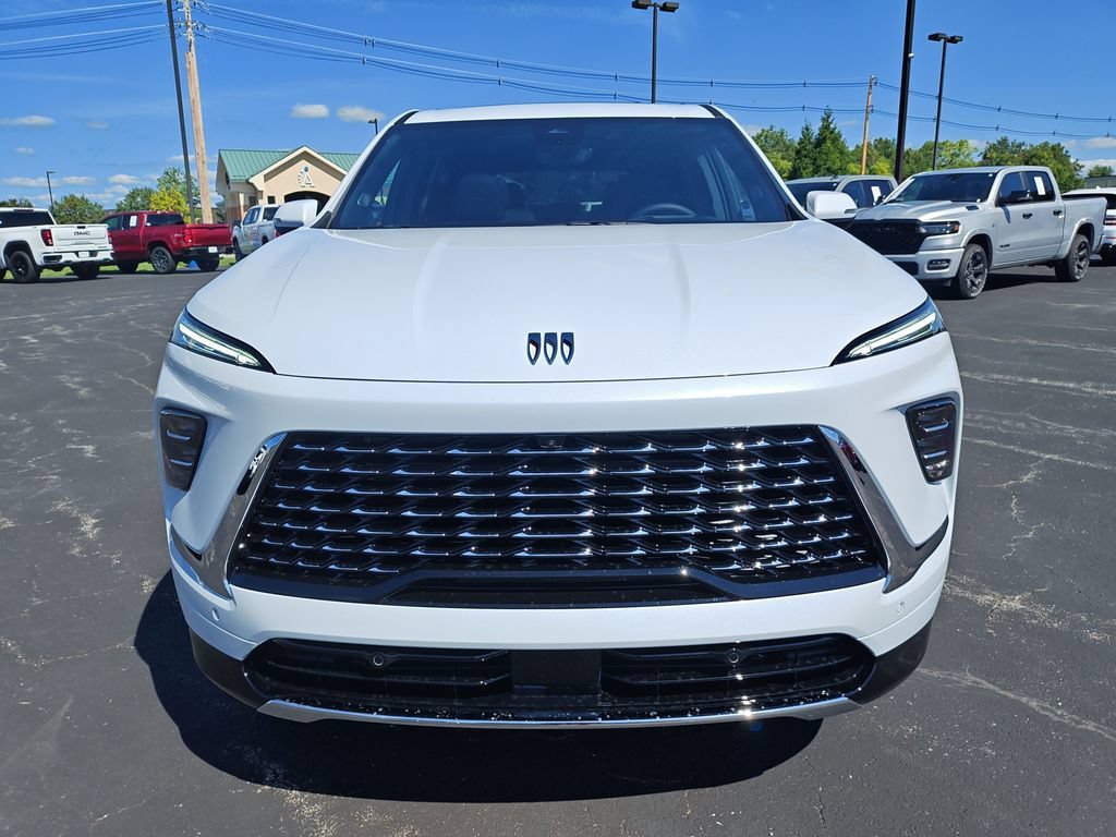 New 2026 Iridescent White Tricoat Buick Avenir image 8