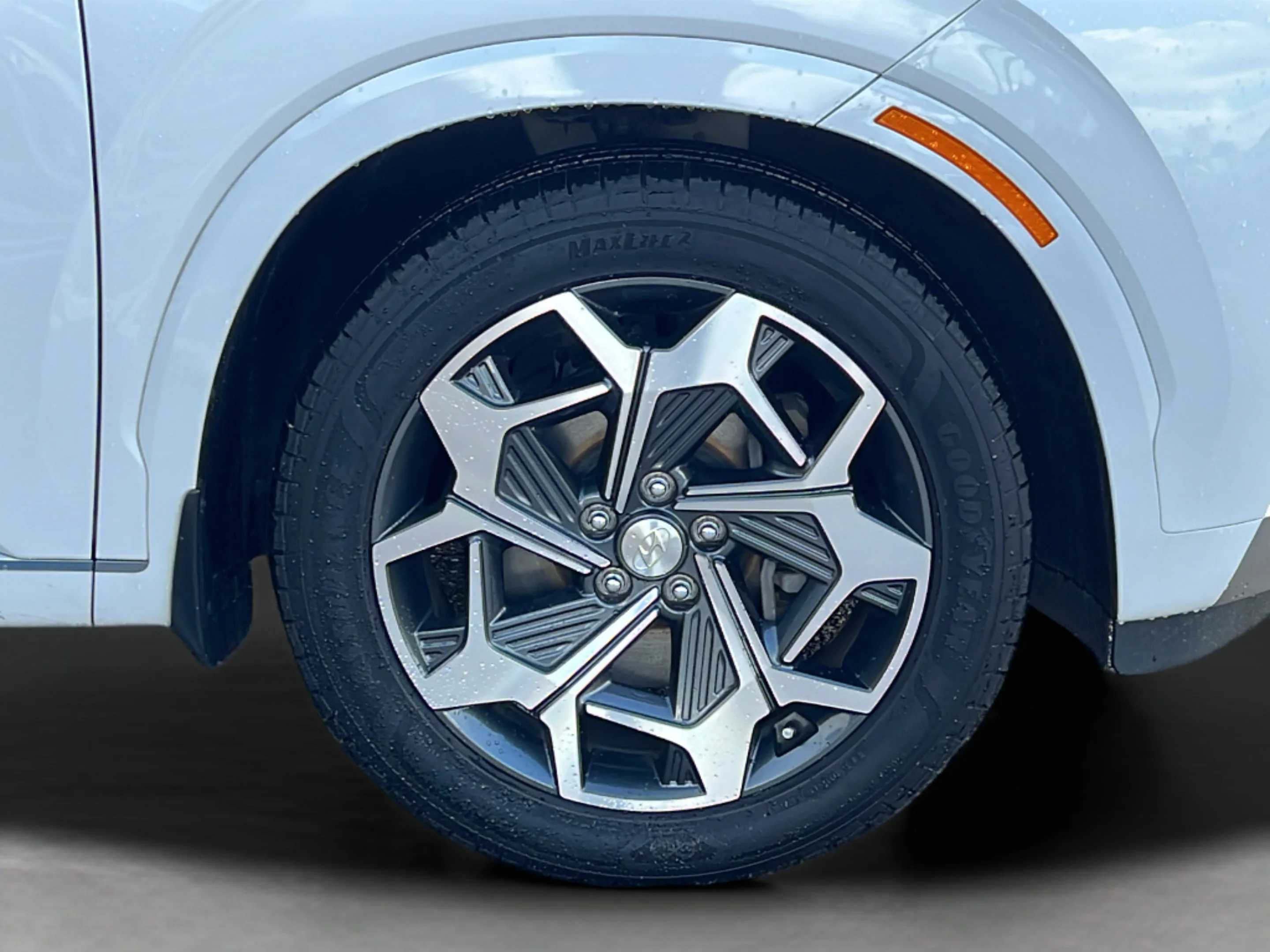 Used 2021 Hyper White Hyundai Calligraphy image 10
