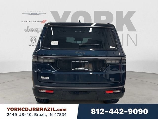 New 2026 Fathom Blue Pearlcoat Jeep Upland image 4