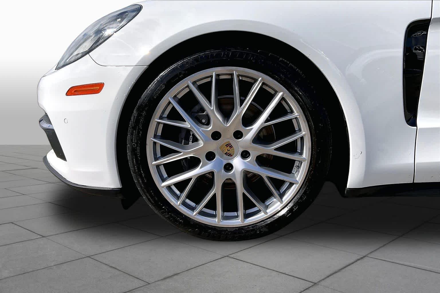 Used 2018 Black Porsche 4 image 10