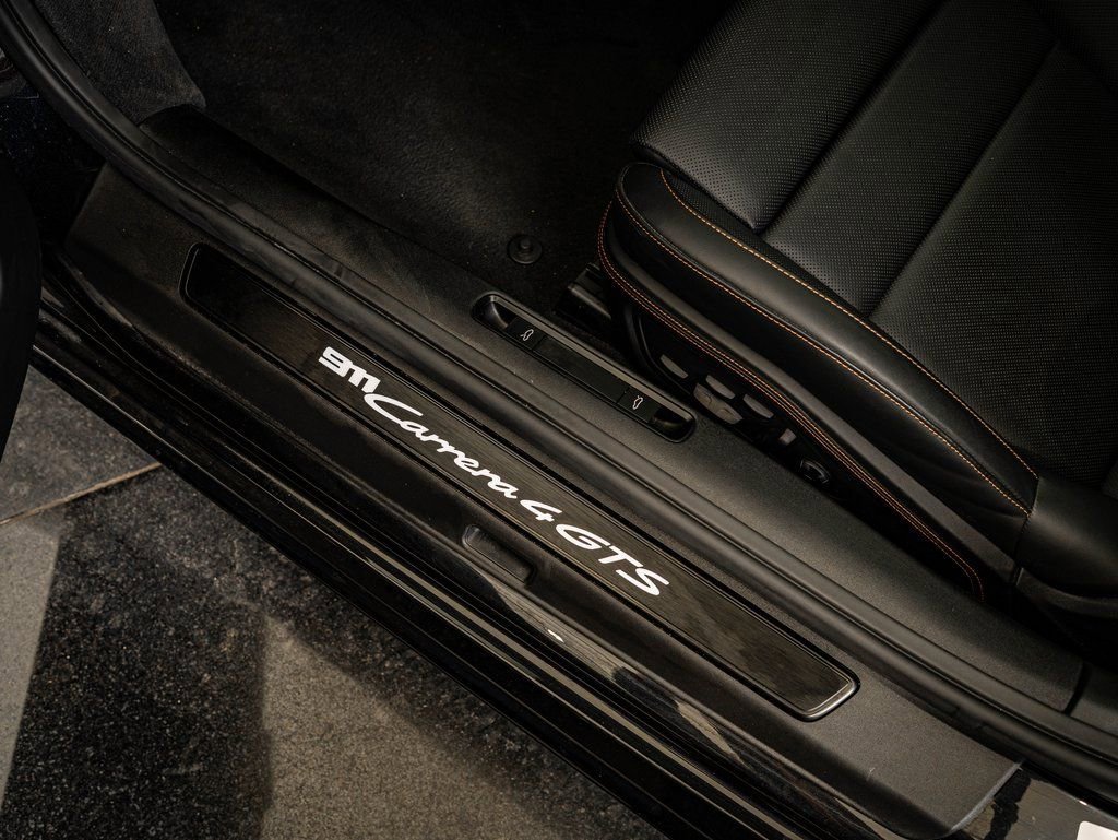 Used 2025 Jet Black Porsche Carrera 4 GTS image 31