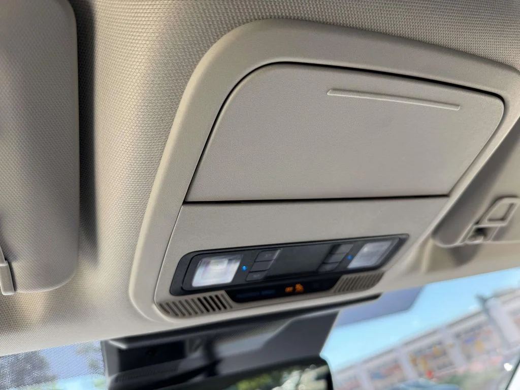 Used 2022 Blue Ford Premium image 30