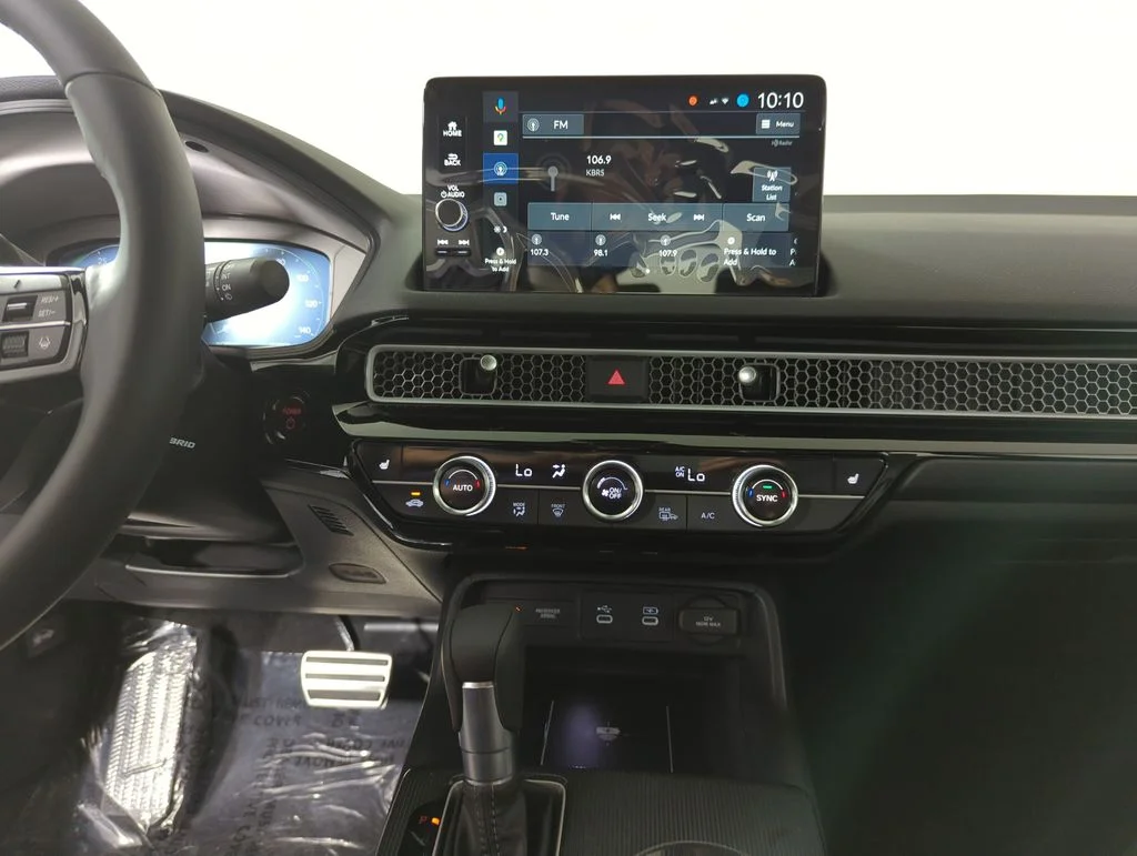 2026 Honda Civic Hatchback Sport Touring - Photo 16