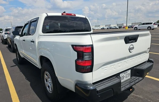 Used 2023 White Nissan S image 3