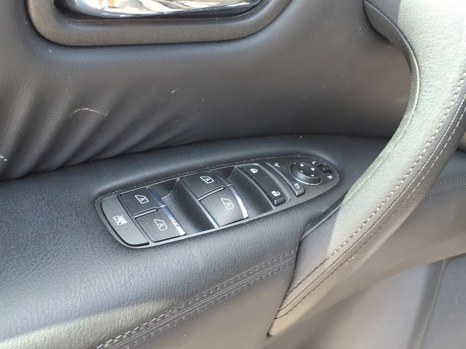 Used 2021 Super Black Nissan SV image 11