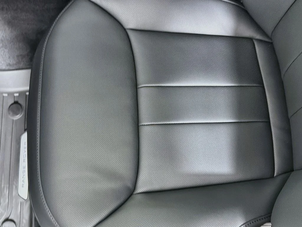 New 2027 Carpathian Grey Prem Met Land Rover Dynamic SE image 20