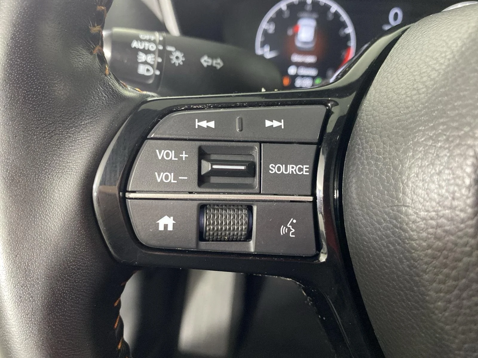 Used 2025 Nordic Forest Pearl Honda Sport image 14