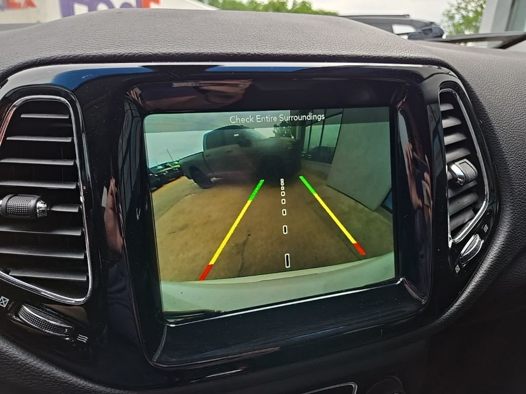 Used 2018 White Jeep Latitude image 53