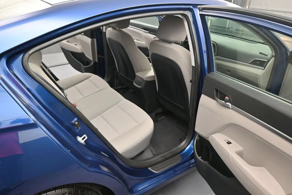 Used 2020 Blue Hyundai SE image 43