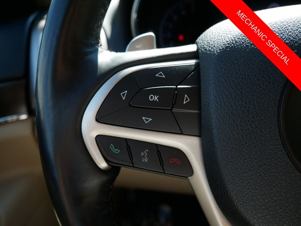 Used 2015 White Jeep Limited image 18