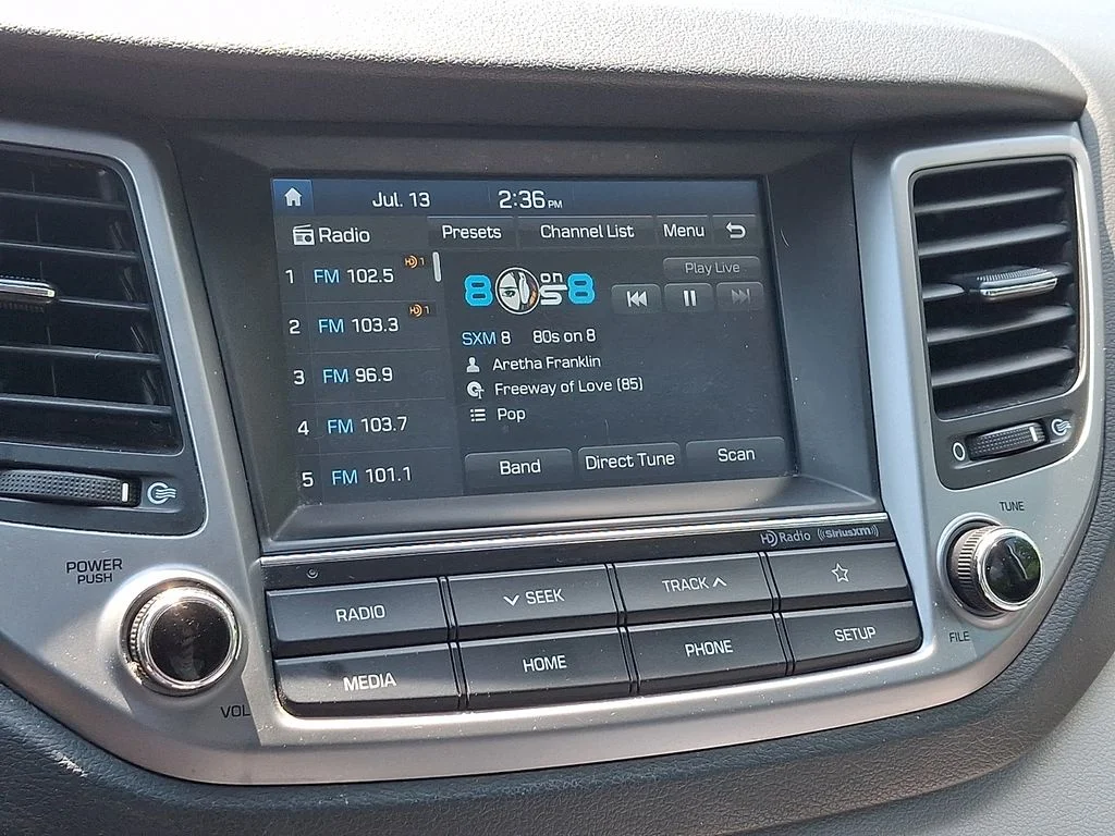 Used 2018 Silver Hyundai SEL image 16