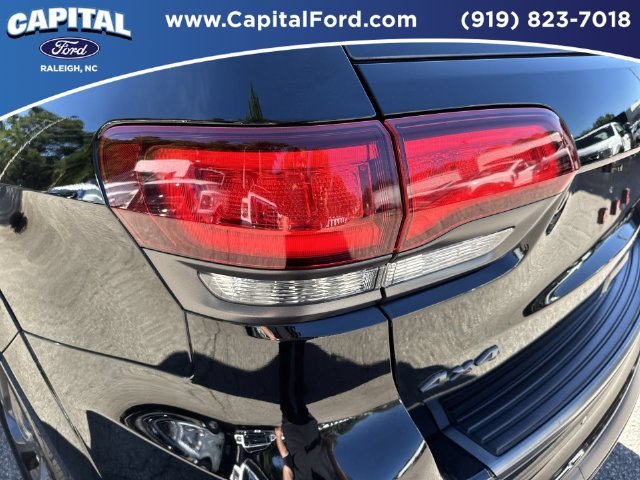 Used 2019 Black Jeep Limited X image 15