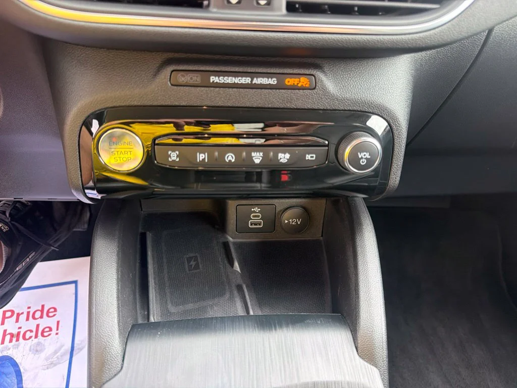 Certified Used 2024 Gray Ford Platinum image 32