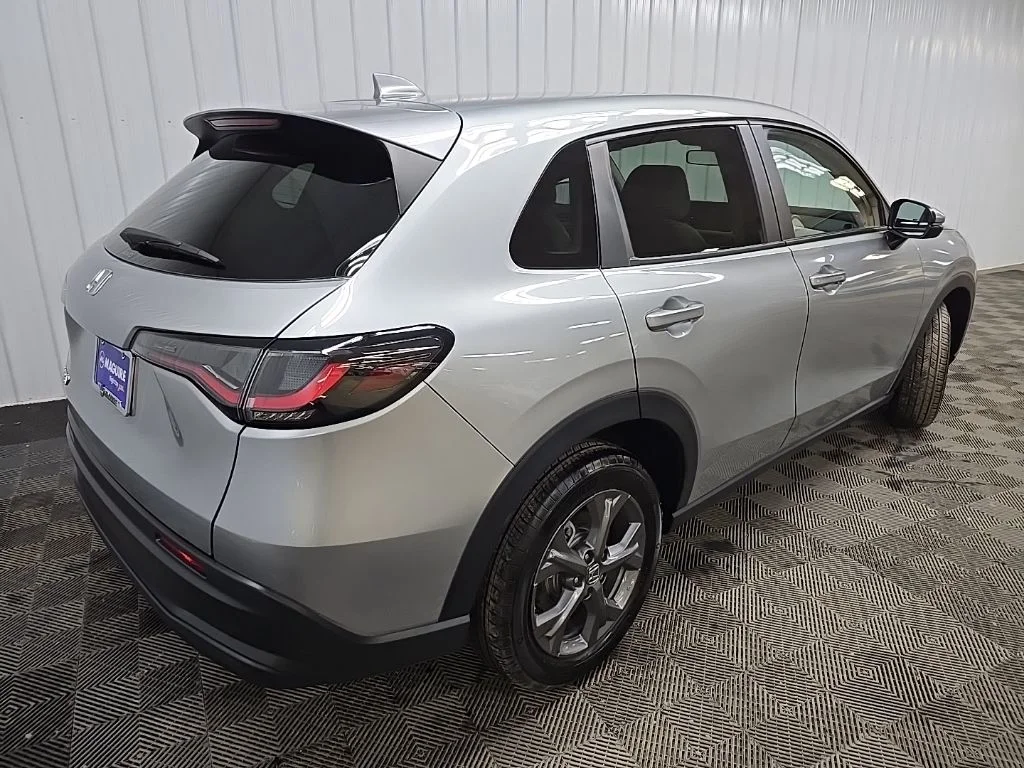 2026 Honda HR-V LX - Photo 10