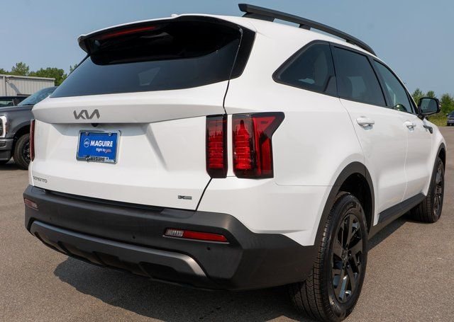 Used 2023 White Kia X-Line S image 6
