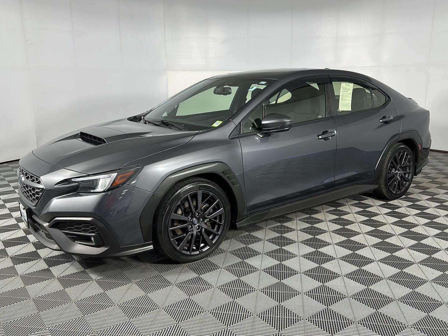 Used 2022 Magnetite Gray Metallic Subaru Premium image 4